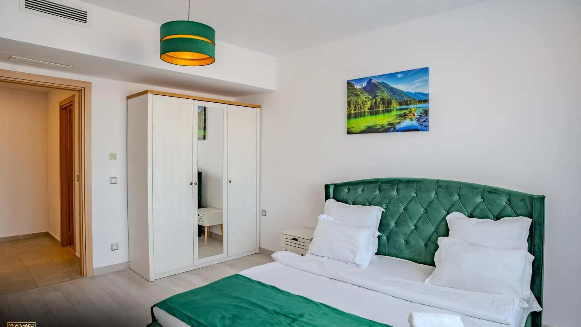 Yamaluxe Apartments - Modern & Spacious With Beautifull View Bucharest